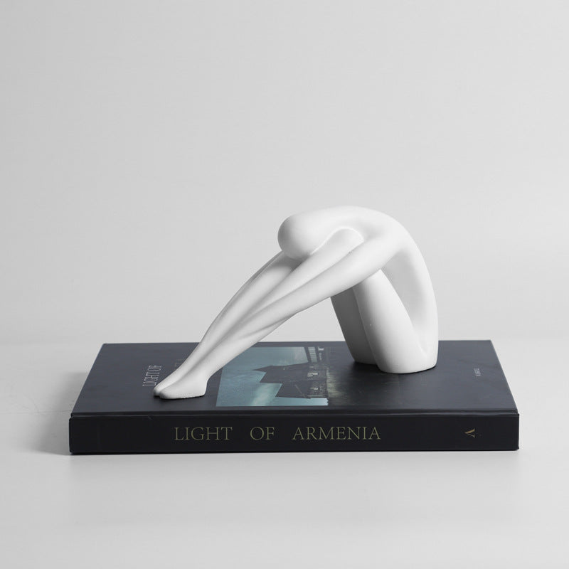 Künstlerische abstrakte figurative Skulptur