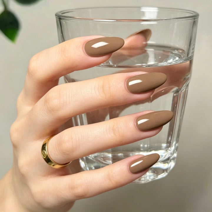 Stylisches Press-On-Nagelset mit schimmerndem Finish Karnz