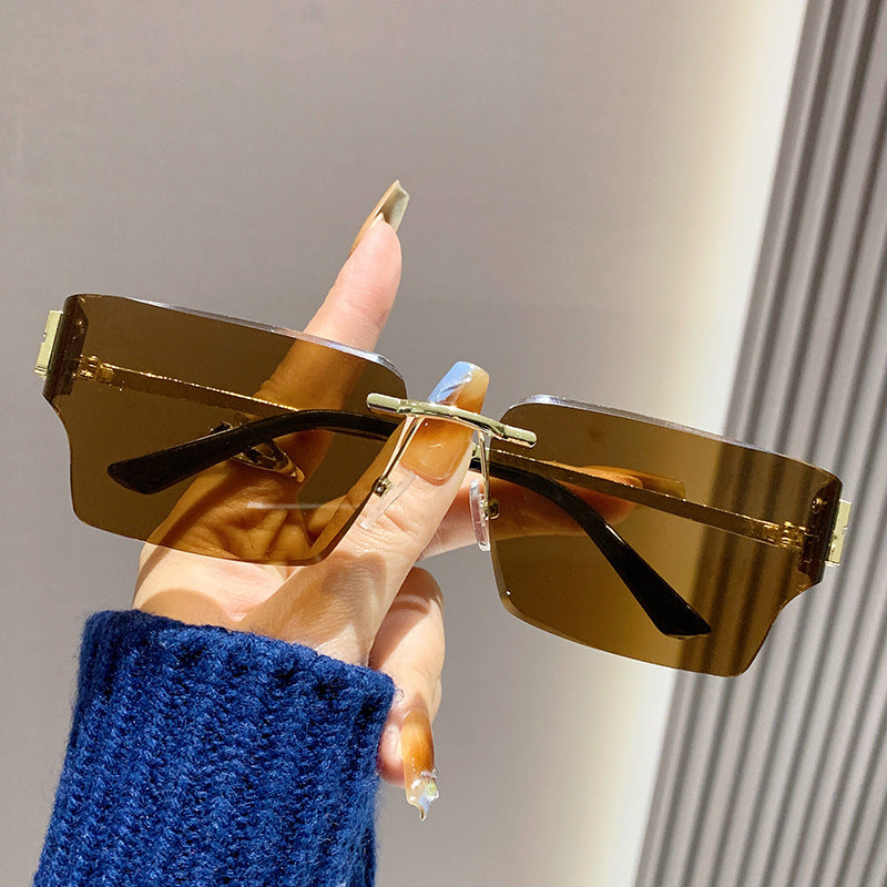 Damen modische quadratische Sonnenbrille mit luxuriösem Rahmen und polarisierten Gläsern Karnz