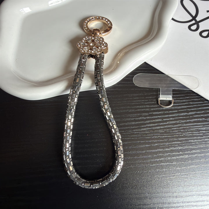 Eleganter Schlüsselanhängerhalter mit Kristallakzenten Karnz
