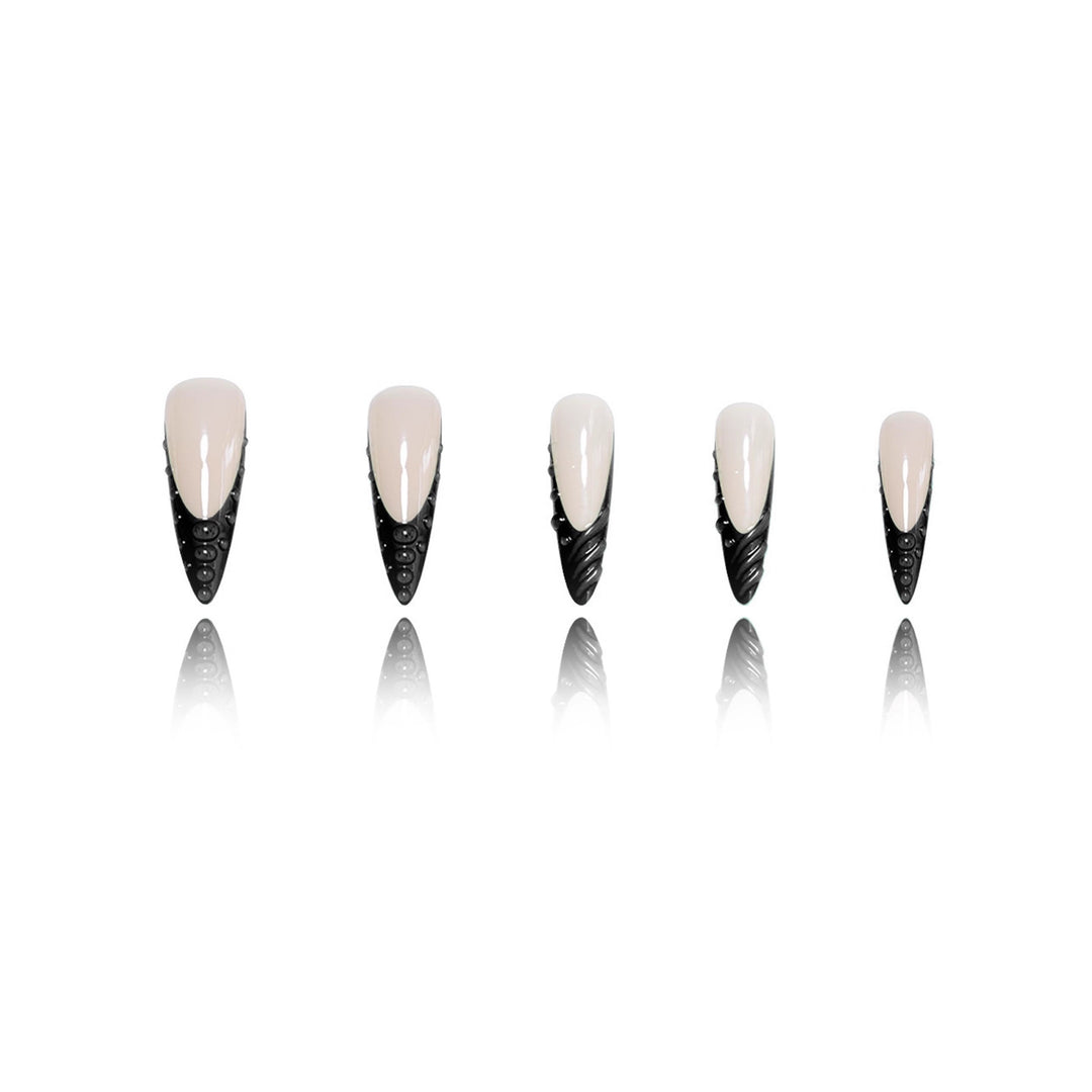 Künstlerische skulptierte Stiletto-Nagelerweiterungen Karnz