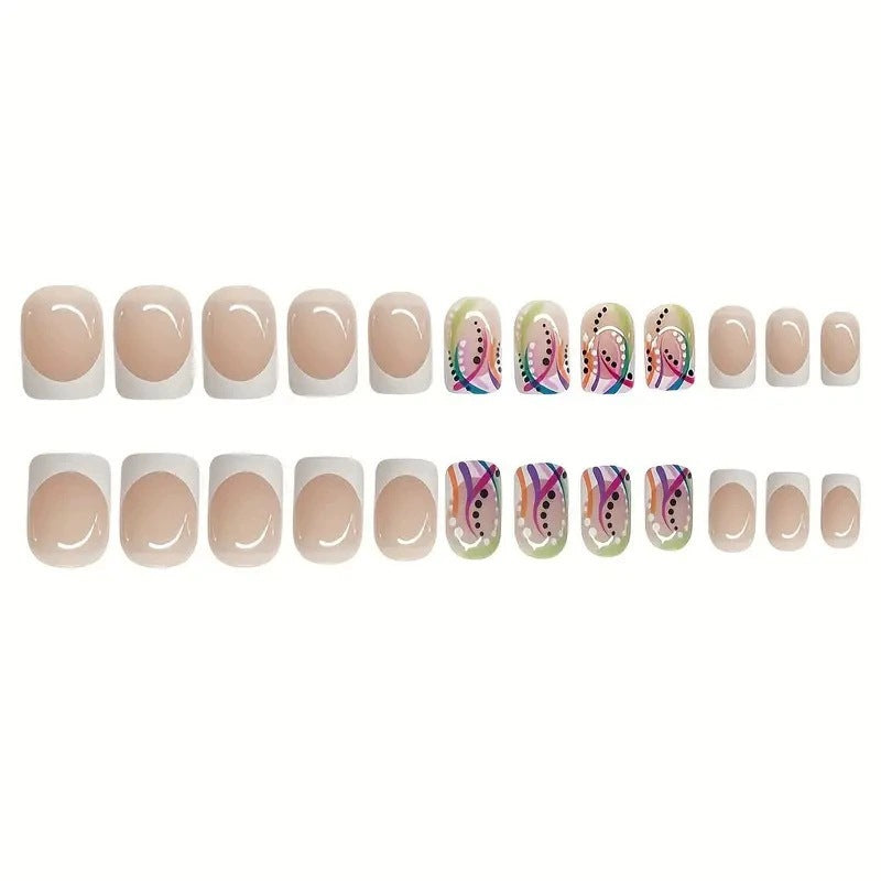Künstlerische geometrische Nagelverlängerungen Karnz