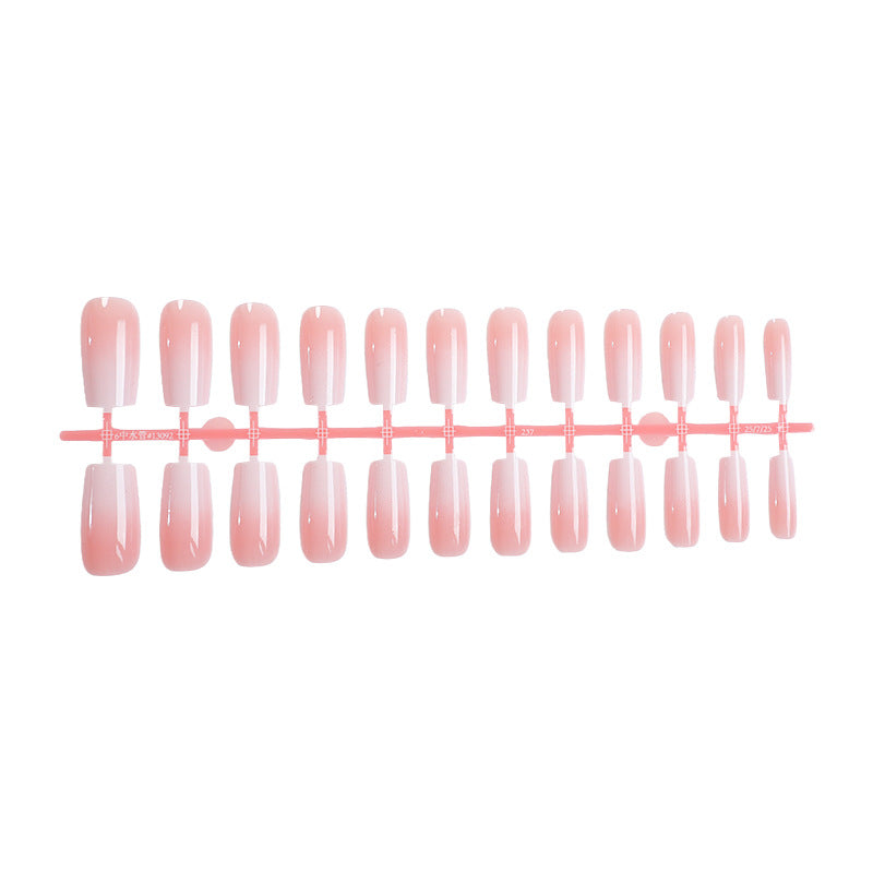 Nagelset mit elegantem Ombre Design und hochwertigen Klebefolien Karnz
