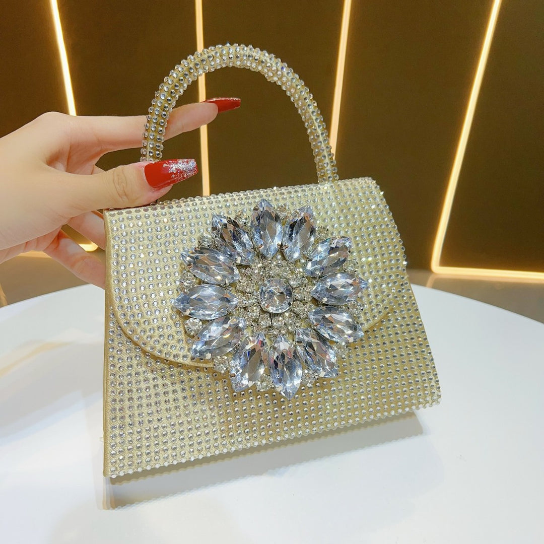 Glamouröse mit Strass besetzte Abend-Handtasche
