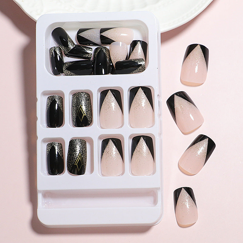 Elegantes Press-On Nagelkunstset mit geometrischem Design Karnz