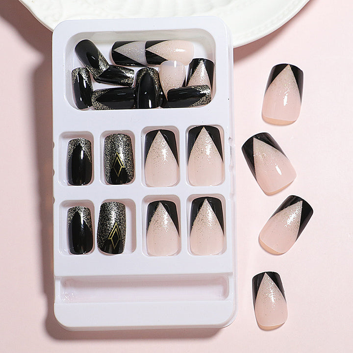 Elegantes Press-On Nagelkunstset mit geometrischem Design Karnz