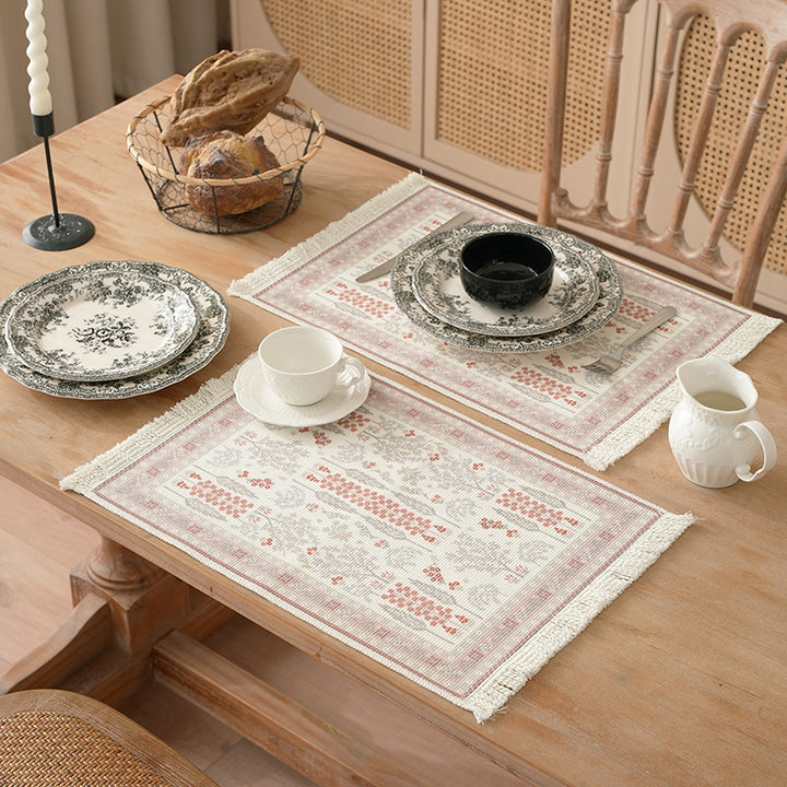 Gewebter kleiner Läufer-Teppich im Vintage-Ornamentstil mit Fransen