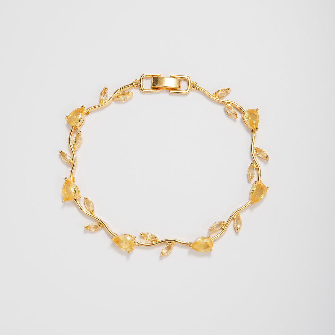 Elegante florale Design-Aussage-Armband Karnz