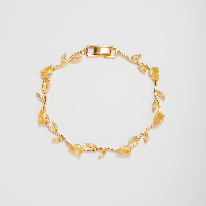 Elegante florale Design-Aussage-Armband Karnz