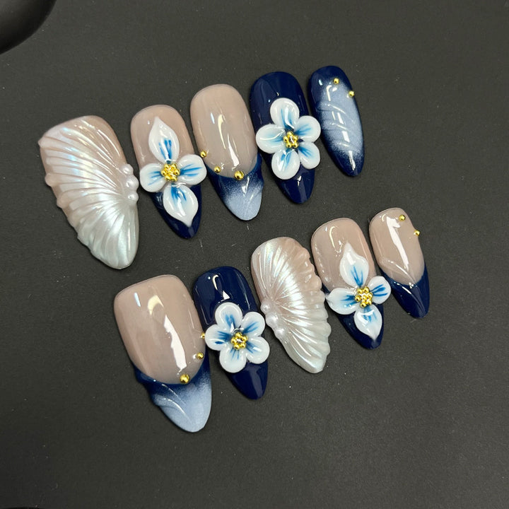 Künstlerische florale Gel-Nageltips