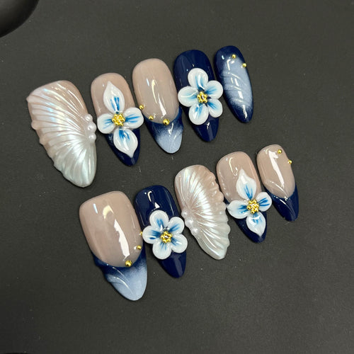 Künstlerische florale Gel-Nageltips