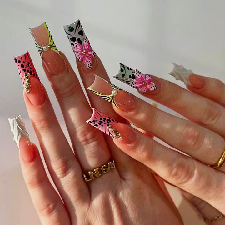 Artisan Dekorative Nagelspitzen Karnz