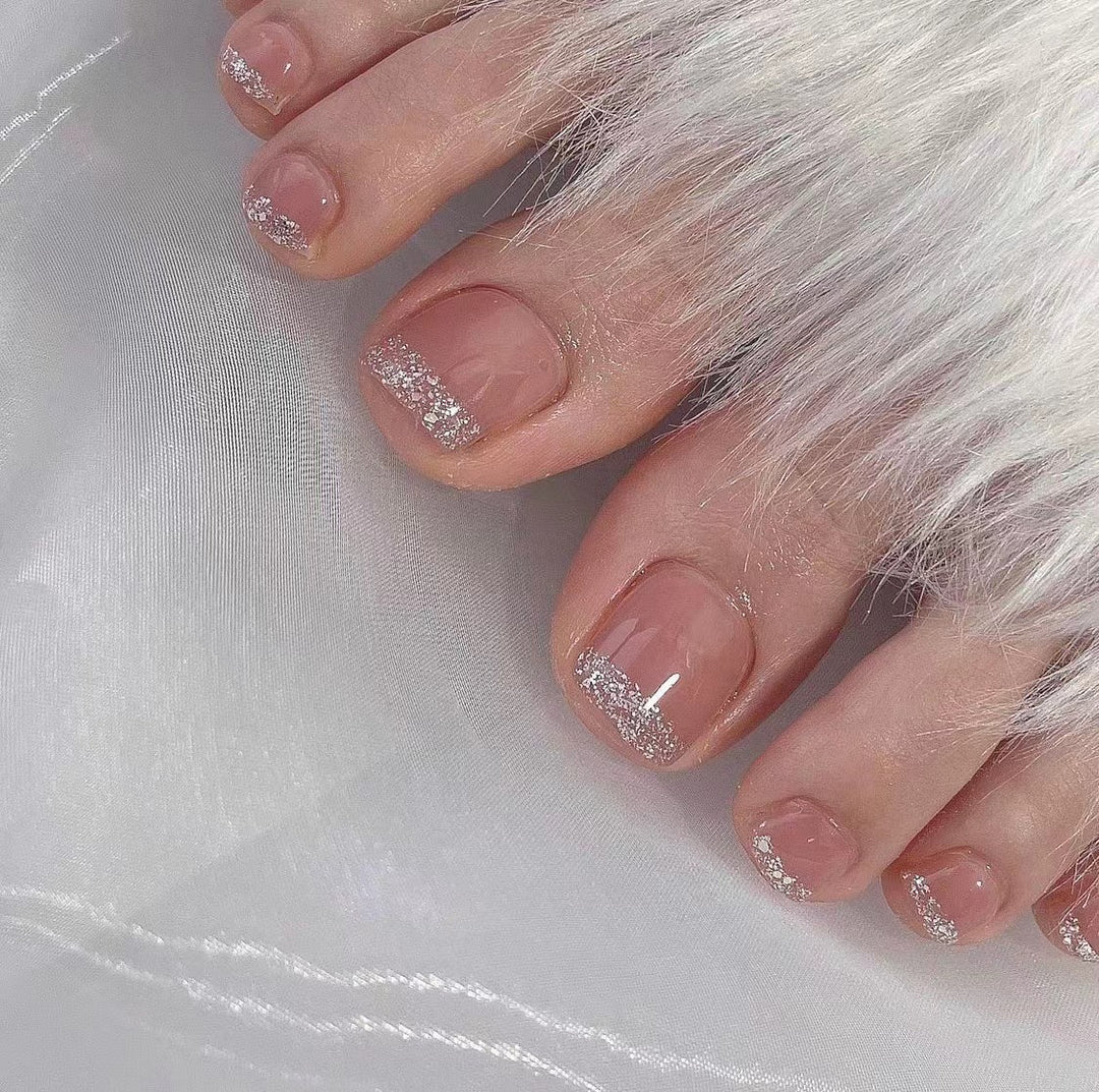 Kunstvolle Fußnagelgestaltung mit Göttlichem Schmetterlingsdesign Karnz