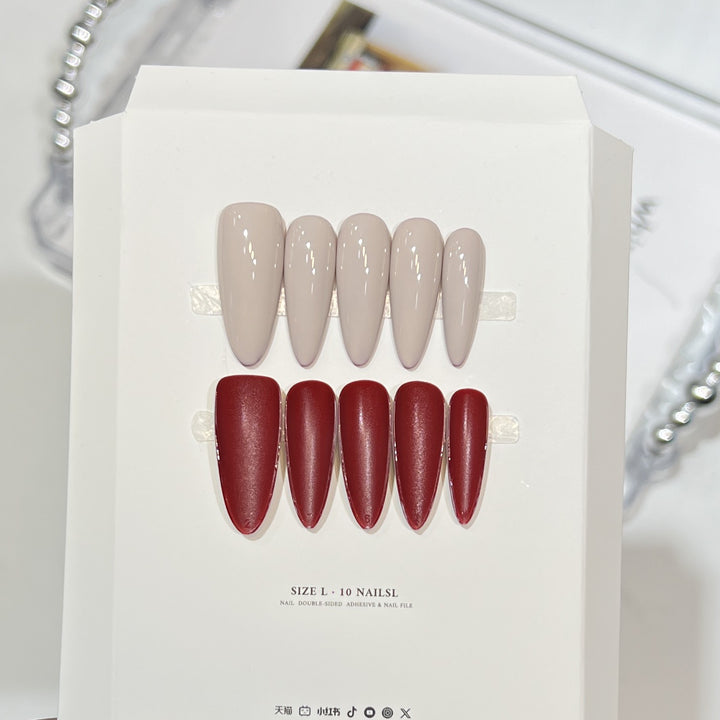 Stiletto Press-On Nagelkunstset mit eleganten French Tips Karnz