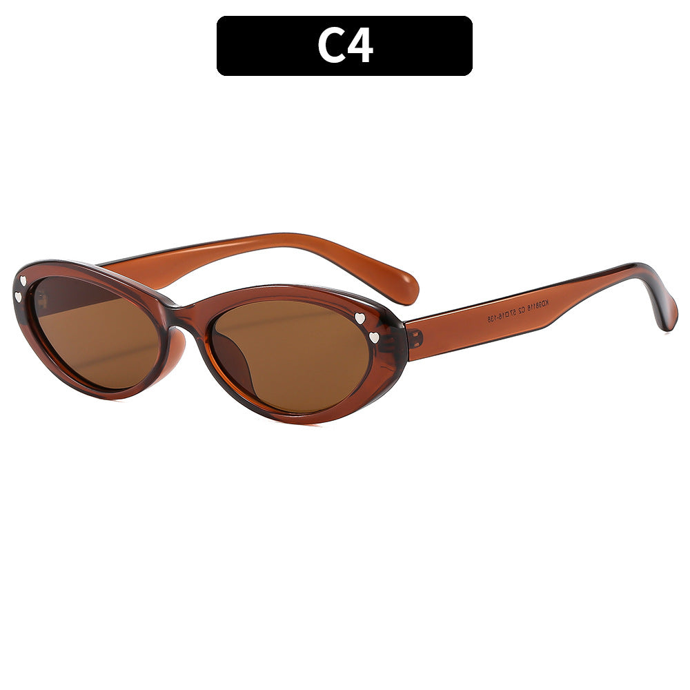 Cat-Eye Sonnenbrille mit Herzdetails
