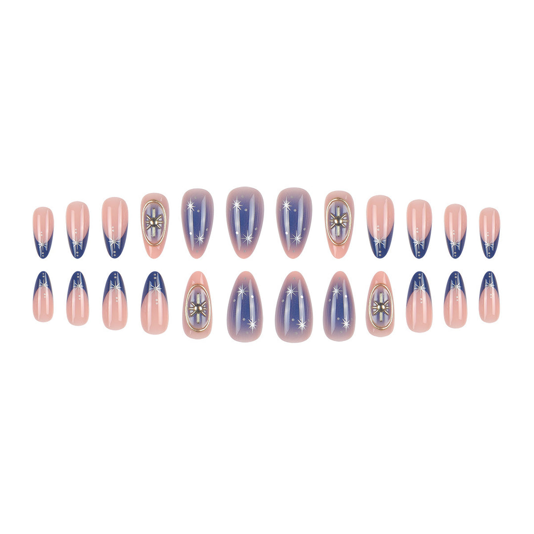 Künstlerisches Stiletto-Nagelset mit glitzerndem Akzent Karnz