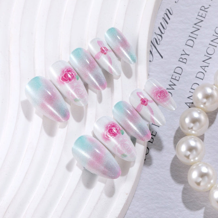 Kunstvolle Nail Art Kunstnägel Karnz