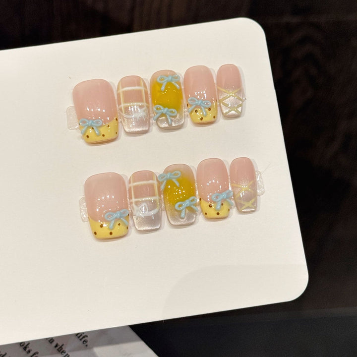 Thematische dekorative Press-On-Nagelkunst-Set