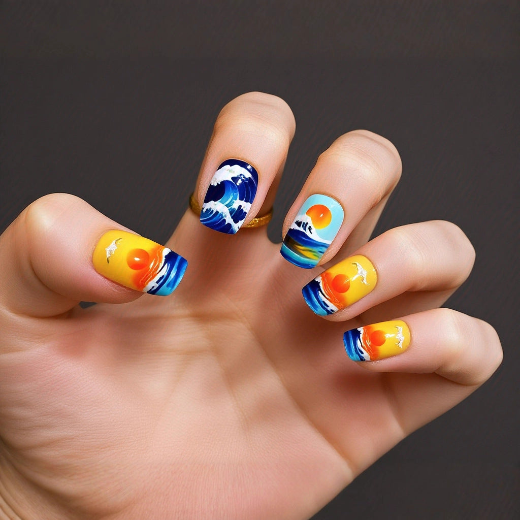 Kunstvolle Nagelverlängerungen mit Eleganten Spitzen Karnz