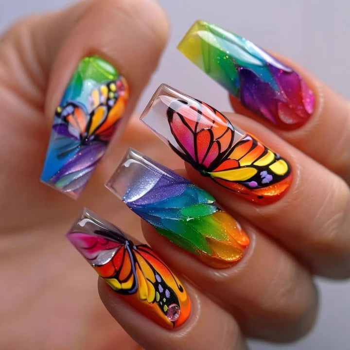 Kunstvolle 3D Nagelkunst Karnz