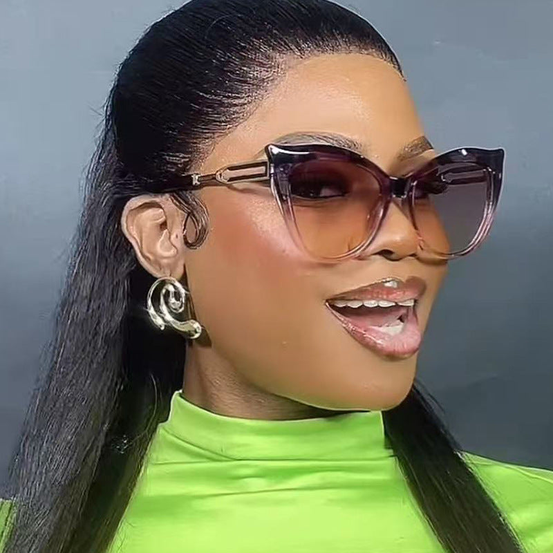 Damen cat-eye Brille mit elegantem Metallrahmen Karnz