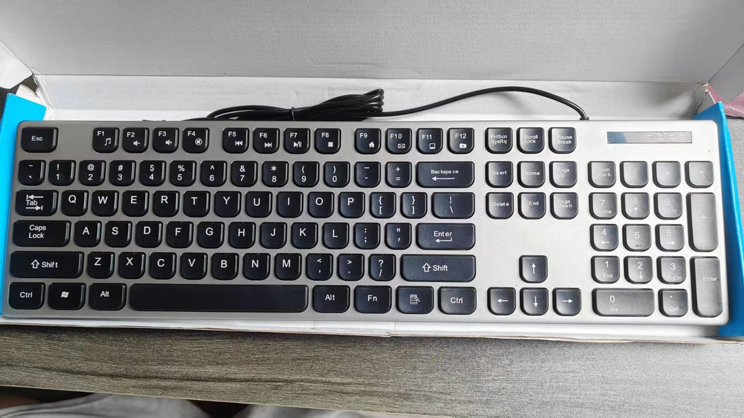 Kabelgebundene Multimedia-Tastatur mit Ergonomischem Design Karnz