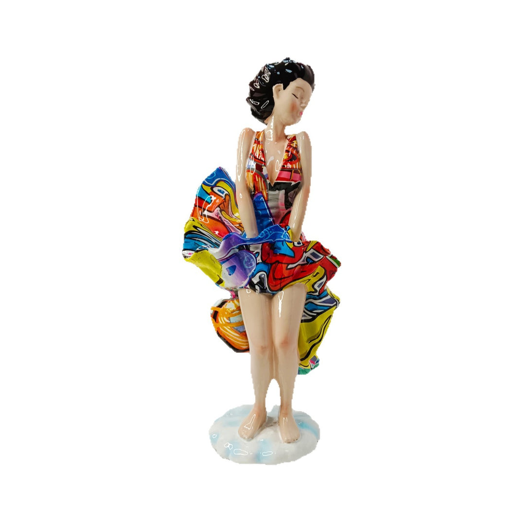 Kunstvolle Figur mit Stranddesign Karnz