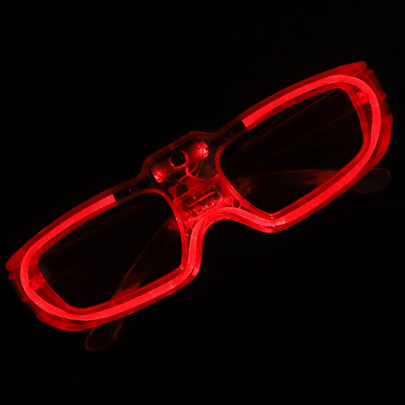 Leuchtende Herzbrille