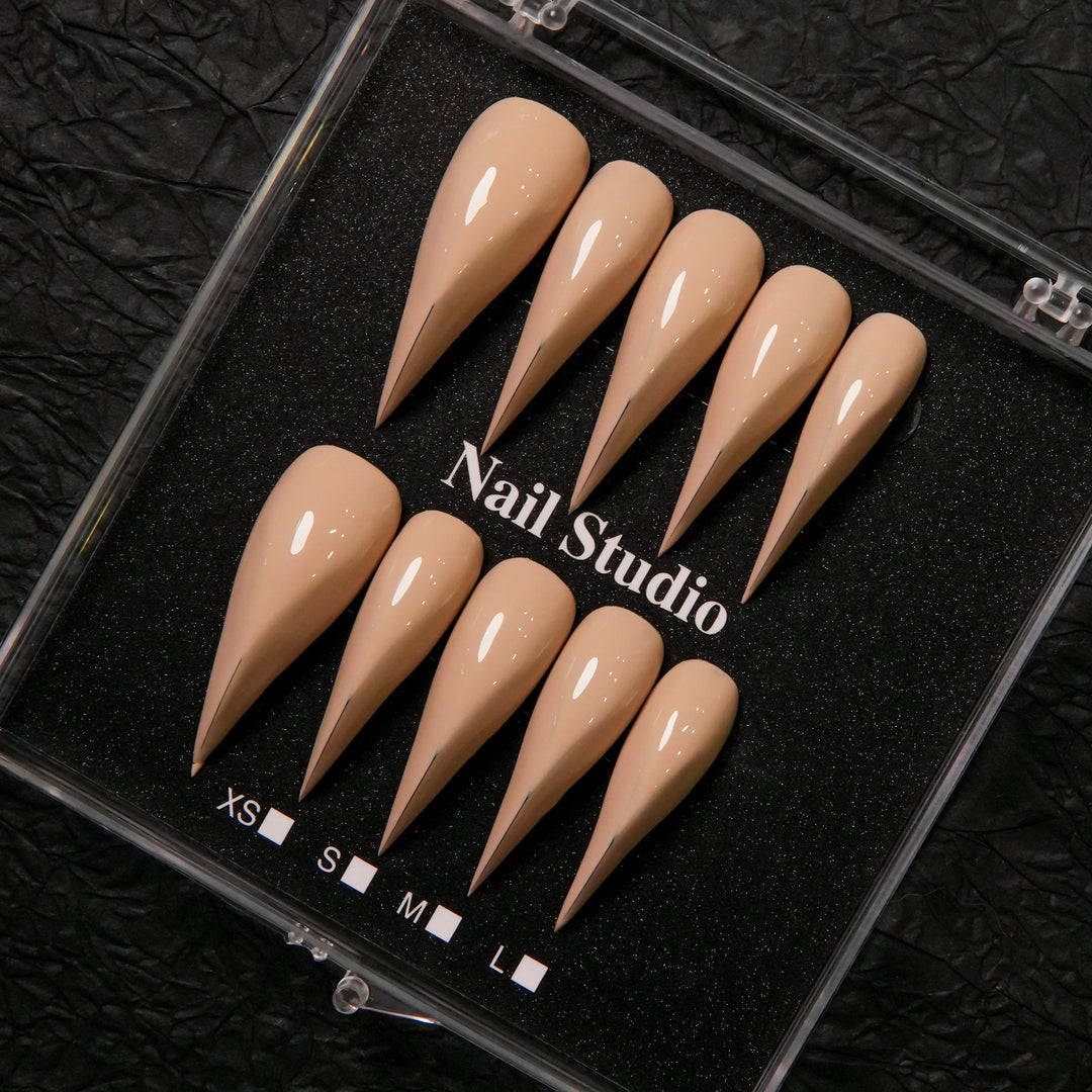 Stiletto Form Press-On Nagel Set