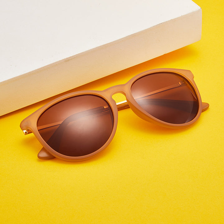 Damen modische und elegante Sonnenbrille mit hochwertigem Kunststoffrahmen und verspiegelten Gläsern Karnz