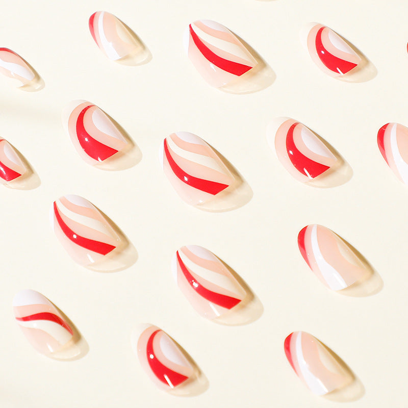Künstliche Nagelkunst mit modernem Design Karnz