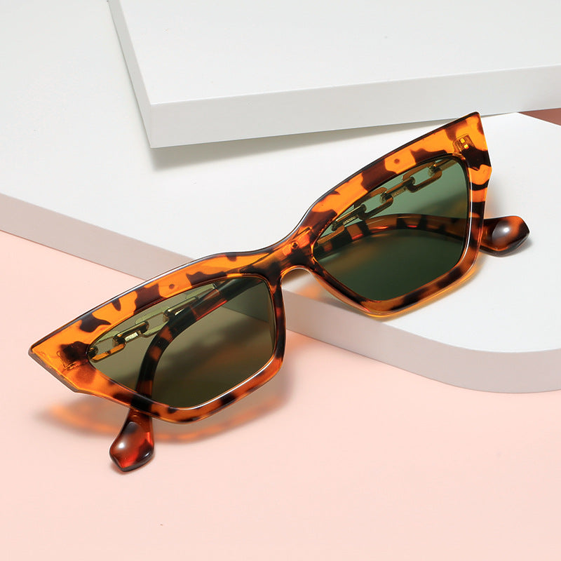 Damen edgy Katzenaugen-Sonnenbrille mit goldenen Details Karnz