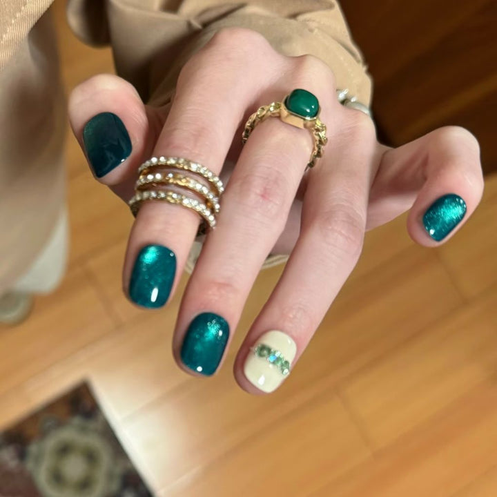 Premium Glänzende Nagelkunst Verlängerungen