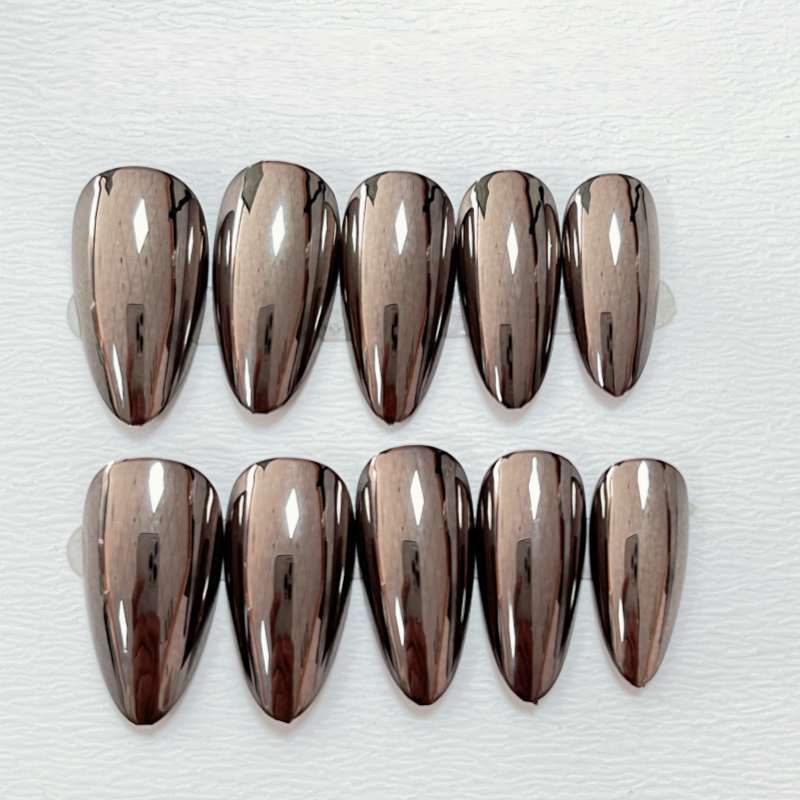Glänzende schwarze Stiletto Press-On Nägel Karnz
