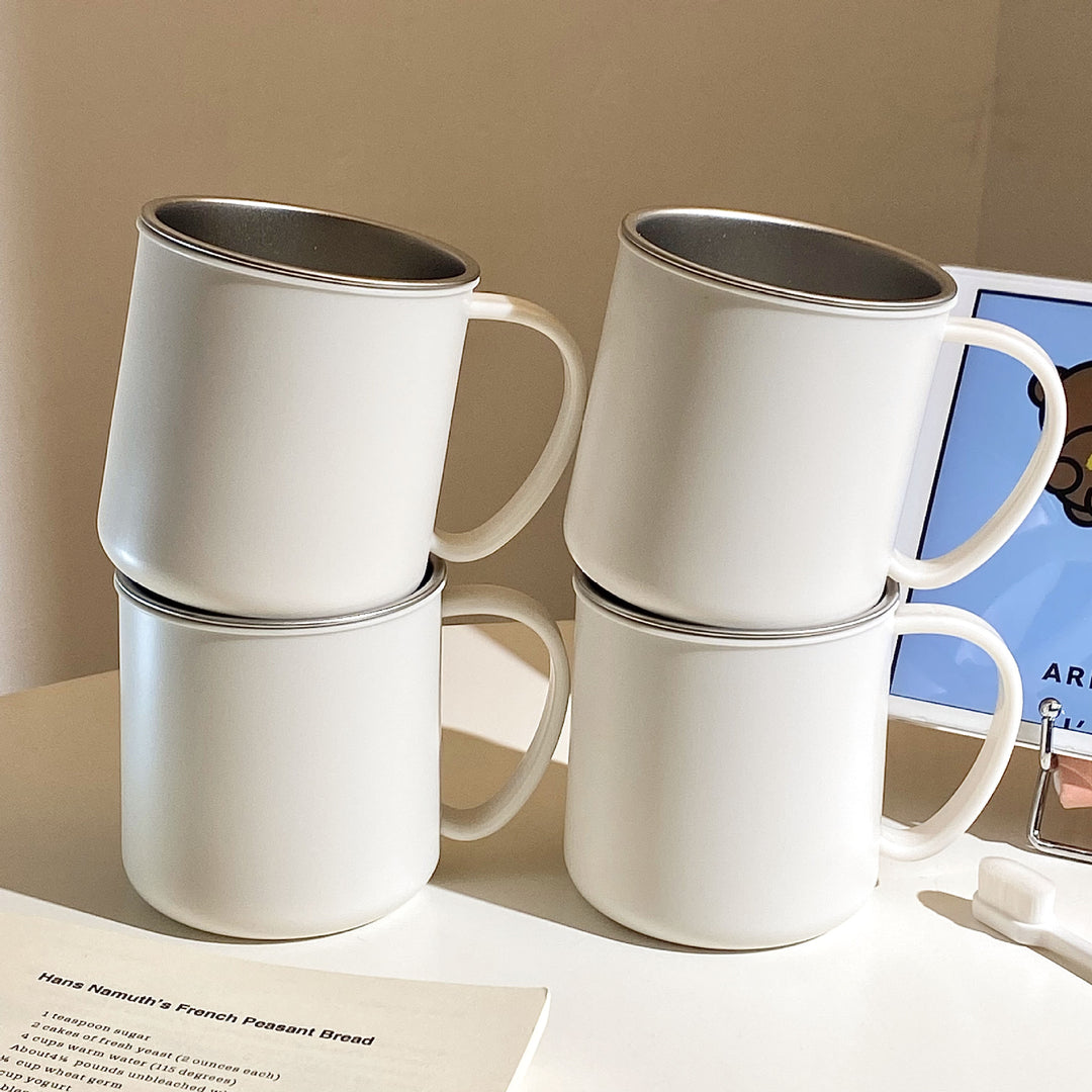 Isolierte Keramiktasse mit Doppeltem Wanddesign Karnz