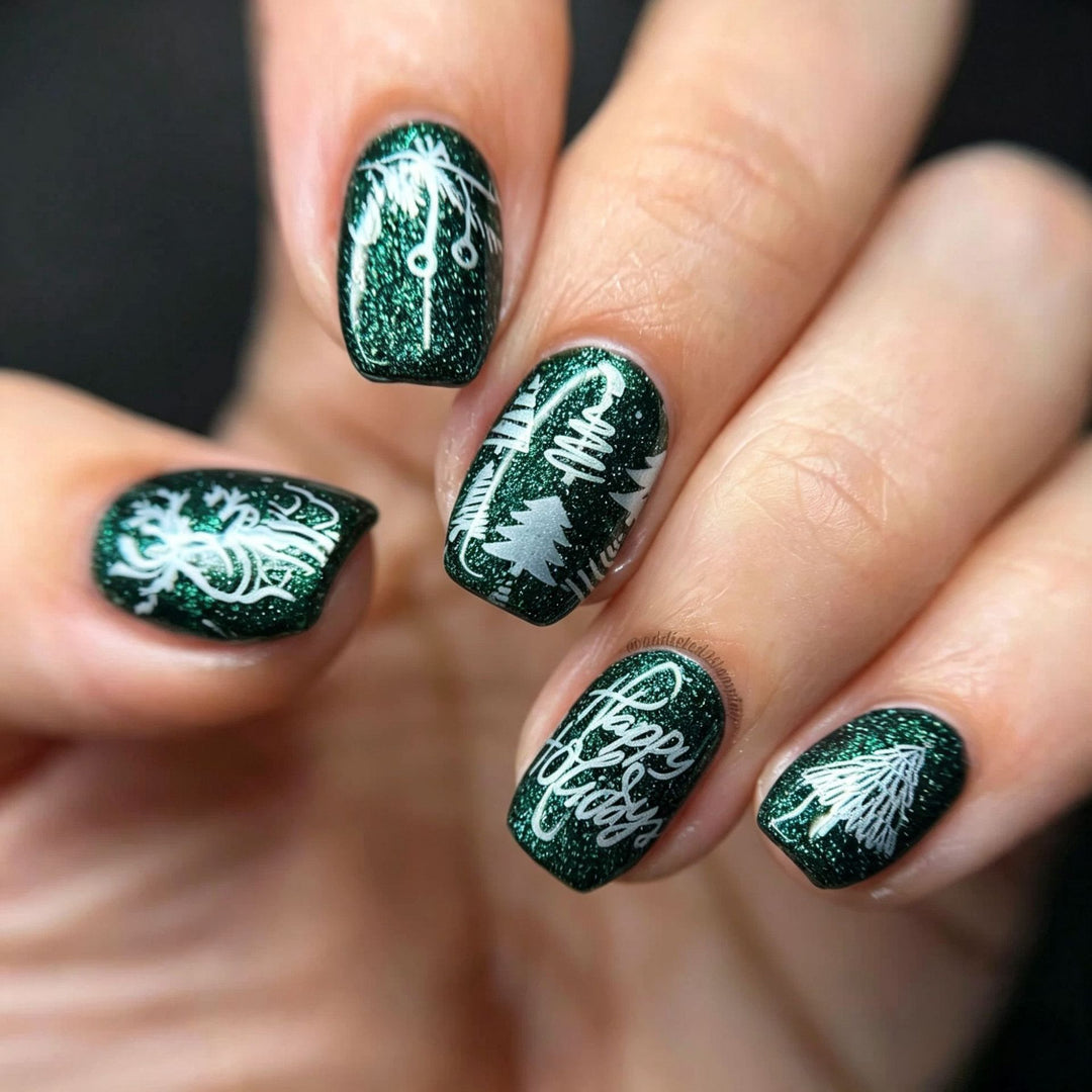 Kunstnägel mit Festlichem Wintermotiven Karnz