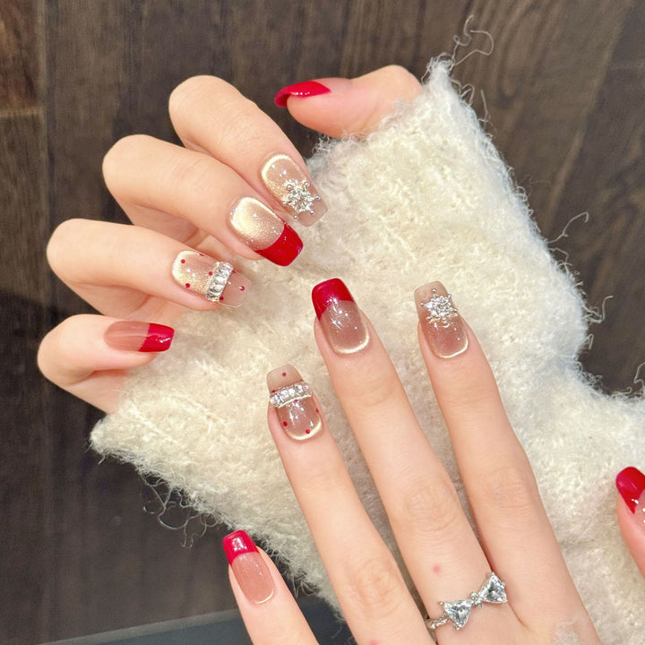 Künstlerisches Press-On-Nagelset mit Strassakzenten