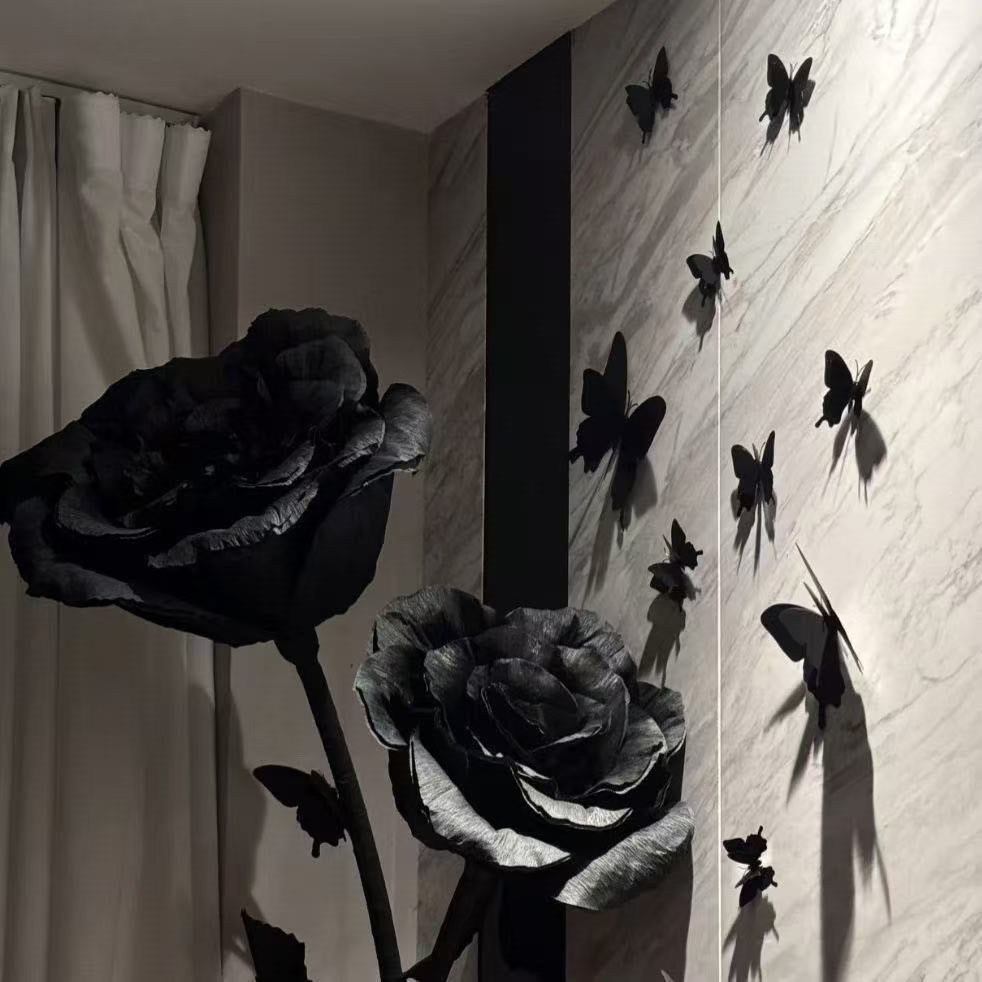 Künstlerische dekorative schwarze Rosen-Skulptur