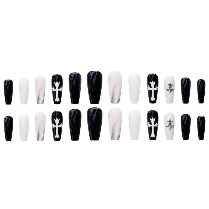 Künstlerisches Press-On-Nageldesign
