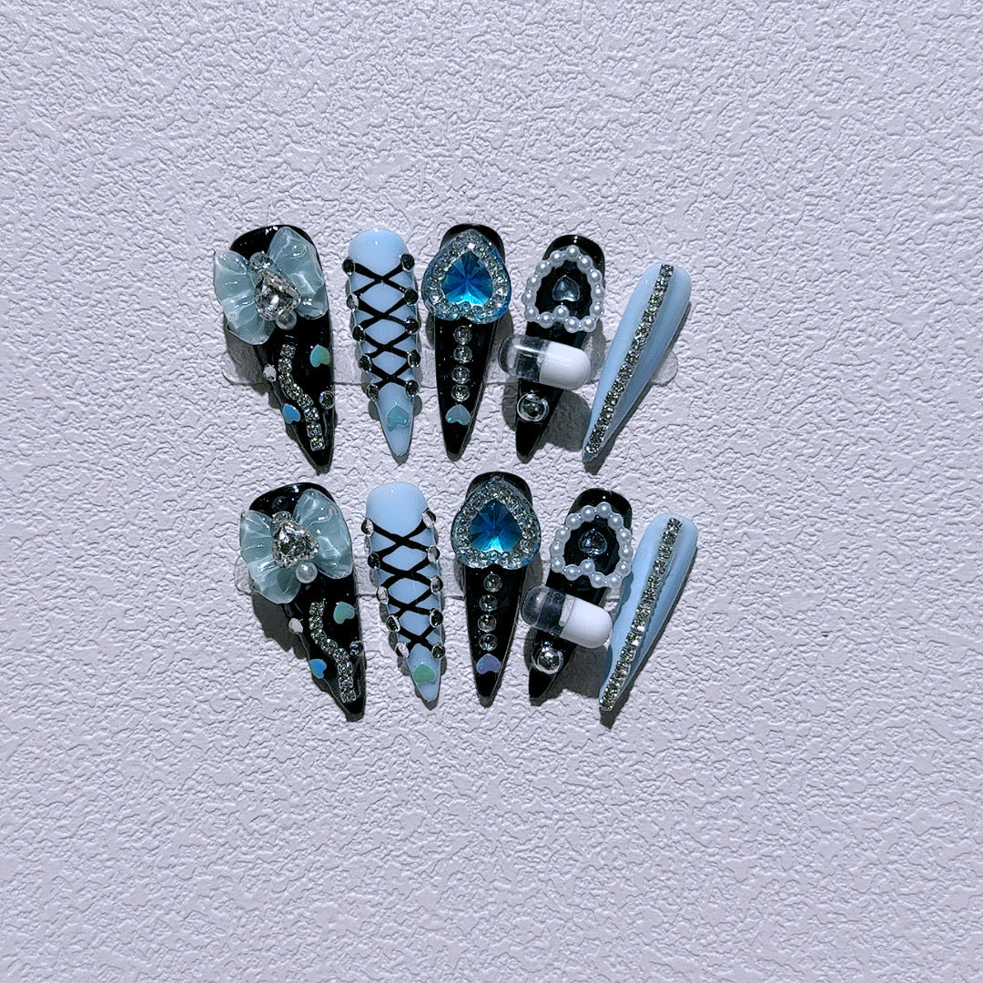 Glamouröse Nagelkunst Verlängerungen