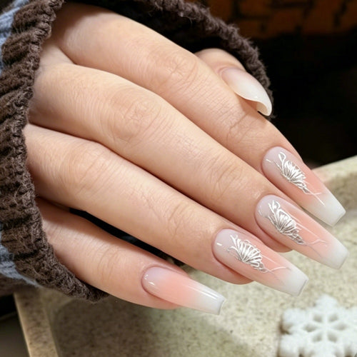 Kunstnägel mit elegantem Schmetterlingsdesign Karnz