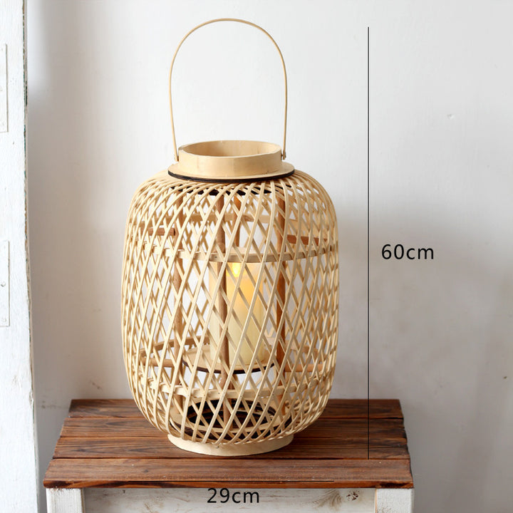 Handgefertigte Rattanlaterne Karnz