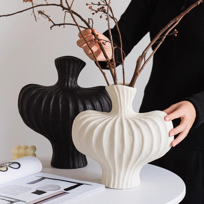 Stilvolle Keramikkunst Vase Karnz