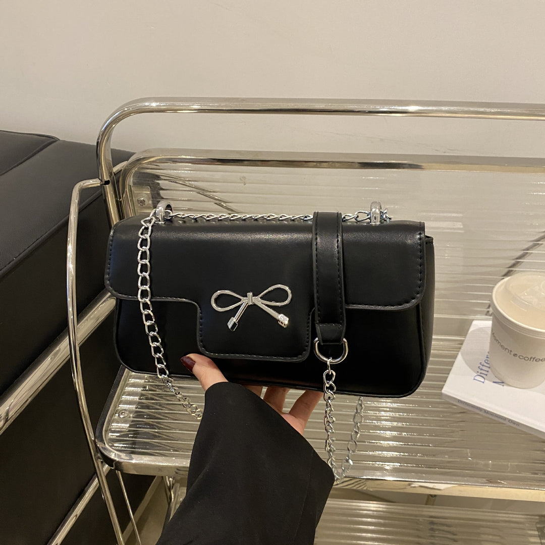 Elegante Schleifenakzent-Umhängetasche Karnz