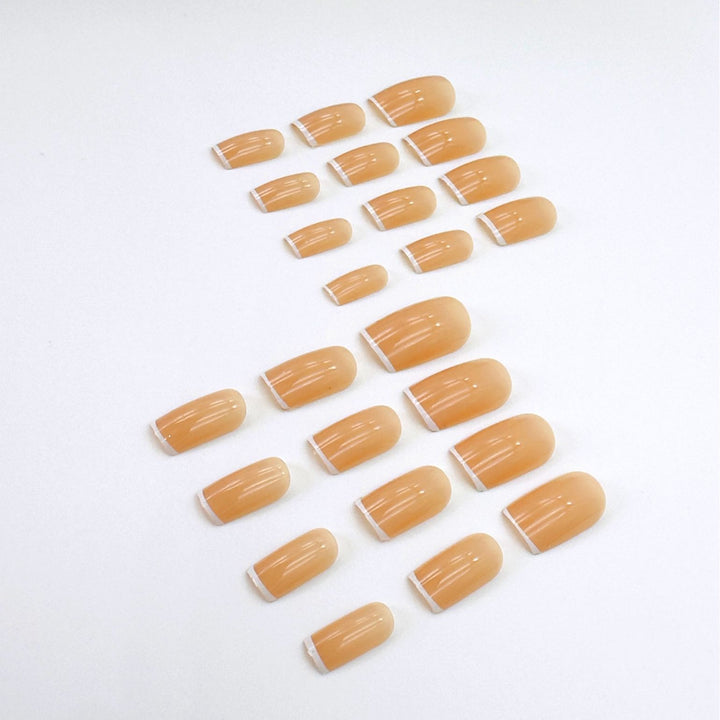 Elegantes French Tip Nagelset