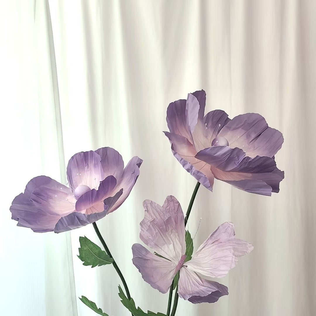 Dekorativer Papierblumenarrangement