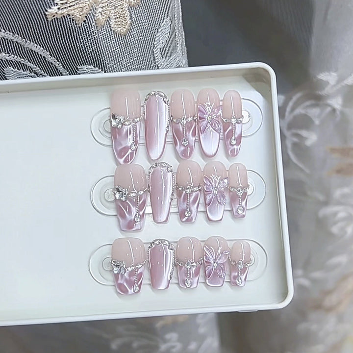 Luxuriöses floral-verziertes Press-On-Nagelset Karnz