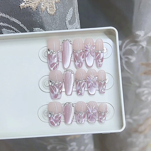 Luxuriöses floral-verziertes Press-On-Nagelset Karnz