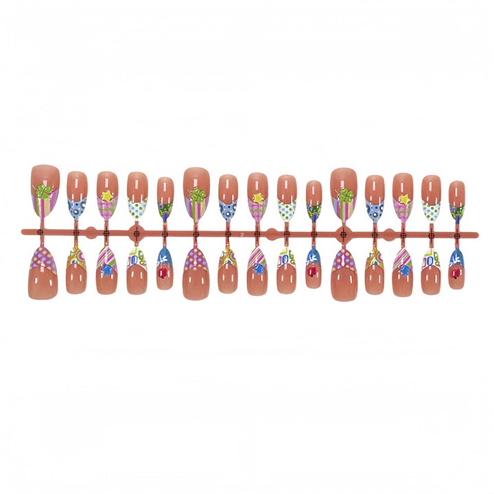 Kreatives gemustertes Press-On Nagelkunst Set Karnz