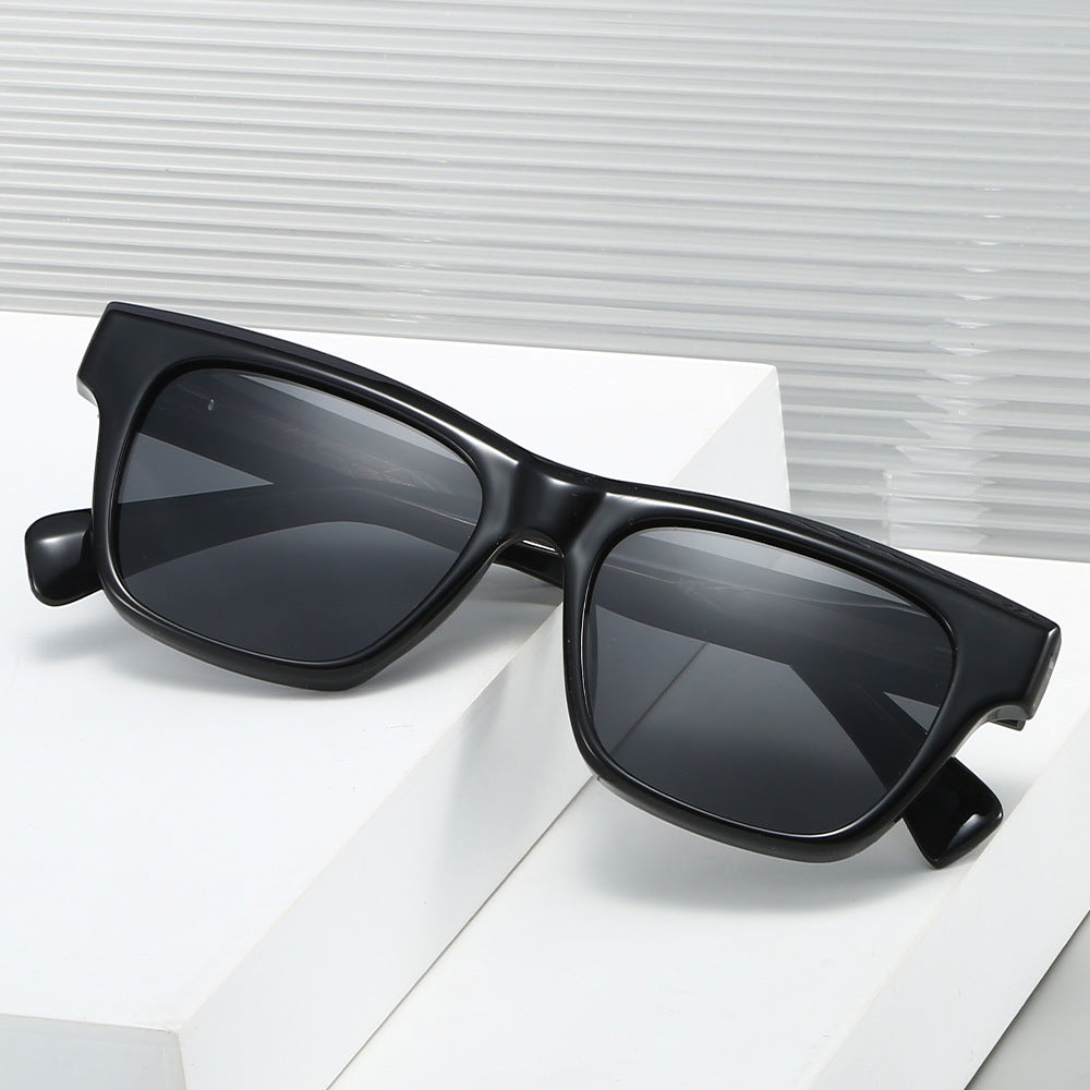 Damen stylische Sonnenbrille im klassischen Rechteckdesign Karnz